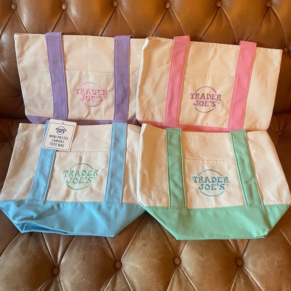 Trader Joe’s Pastel Tote Bag Set
